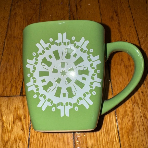 Starbucks Other - Starbucks 12oz Coffee Tea Cup Mug 2004 Green Snowflake Holiday Christmas Square